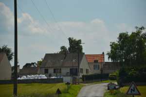 HEADING SOUTH FROM PARIS(014)